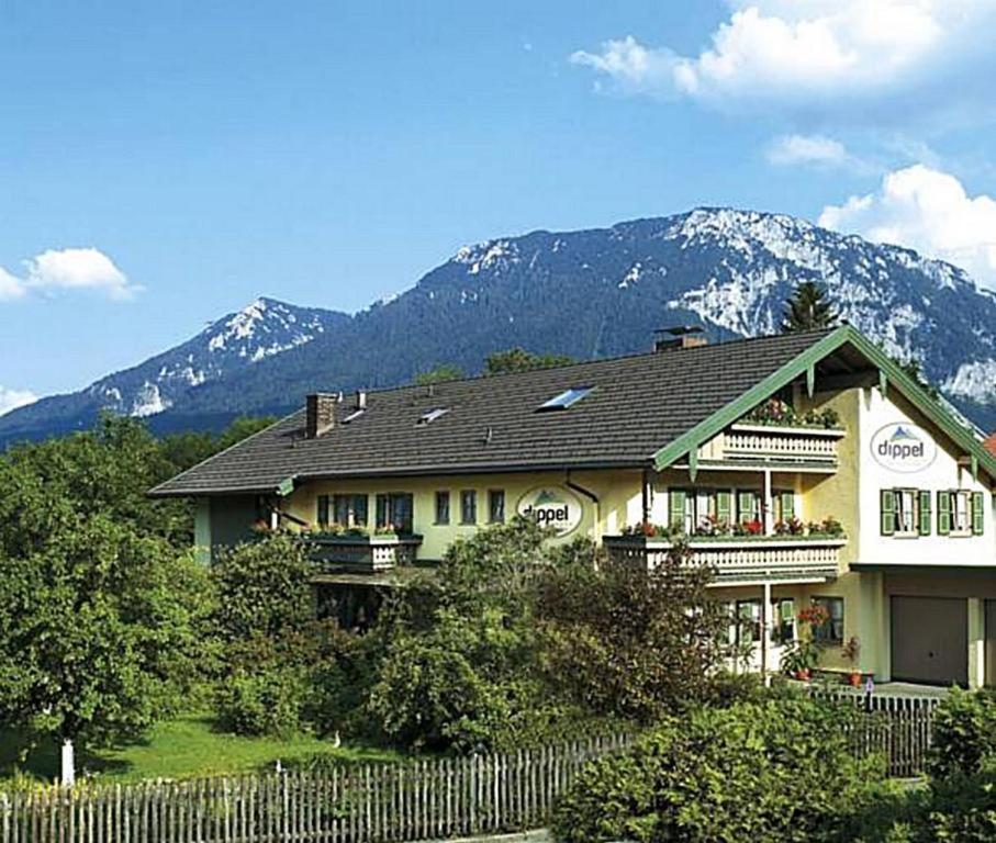 Haus Dippel Am Kurpark Inklusive Chiemgaukarte Apartment Ruhpolding Exterior photo